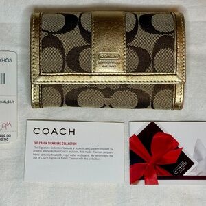 LIKE NEW COACH Hamptons Signature Multifunction Wallet F40261 Bronze/Khaki